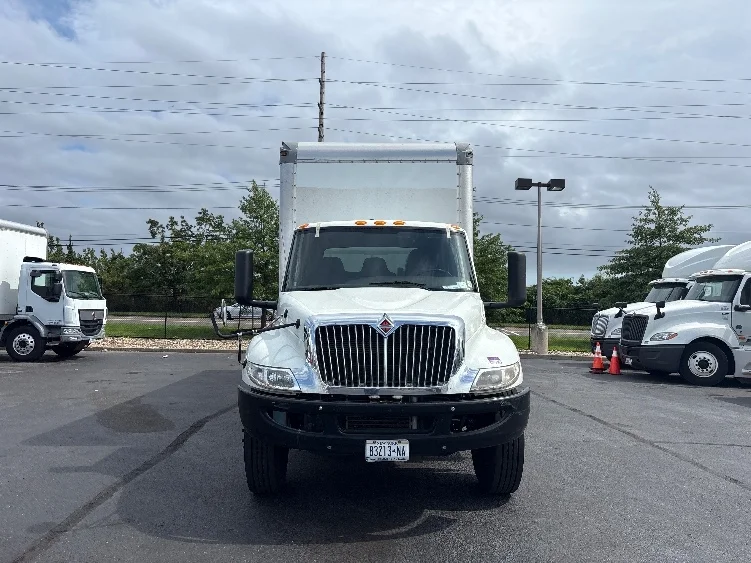 2021 International MV in West Babylon, NY — photo 2