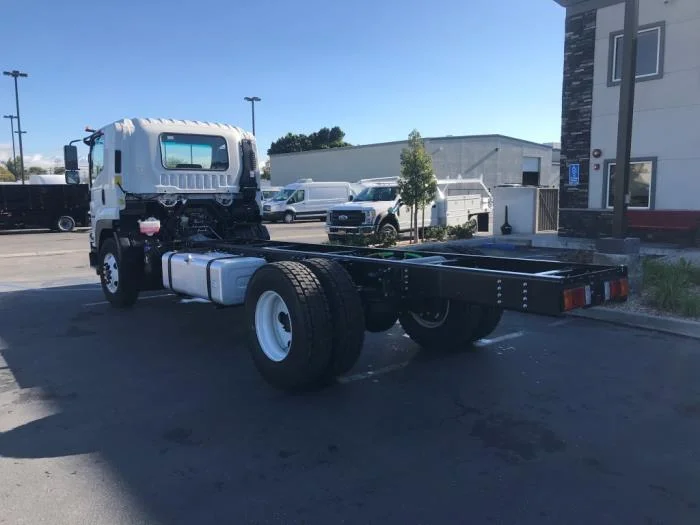 2026 Isuzu FTR in Whittier, CA — photo 3