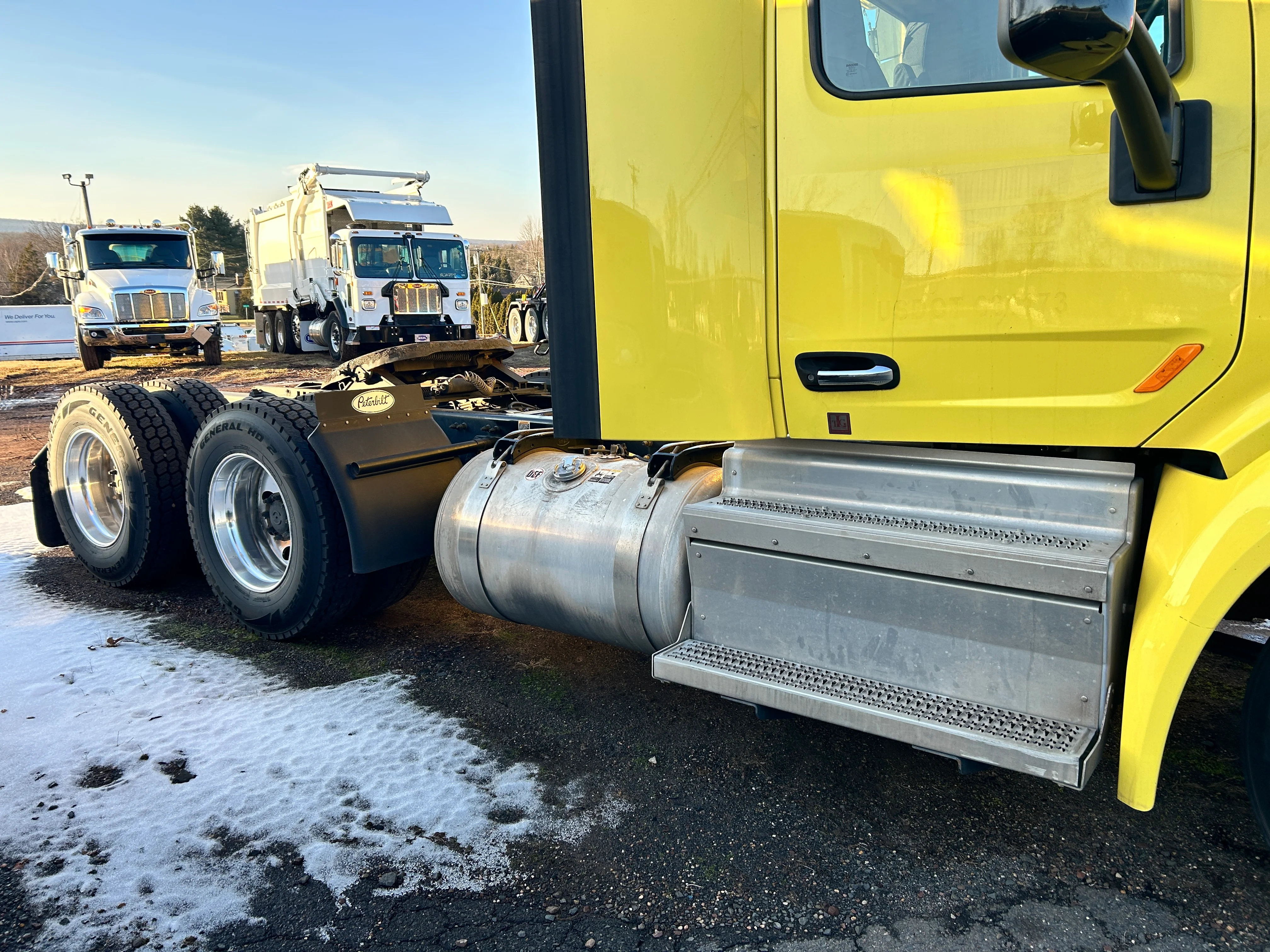 2021 Peterbilt 579 in North Haven, CT — photo 8