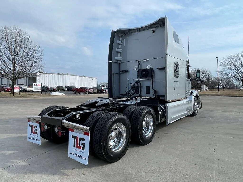2023 Peterbilt 579 - image 5