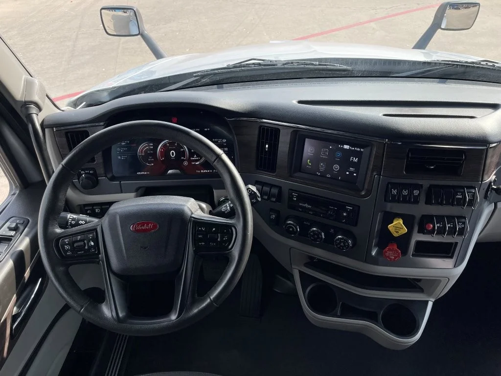 2023 Peterbilt 579 - image 12