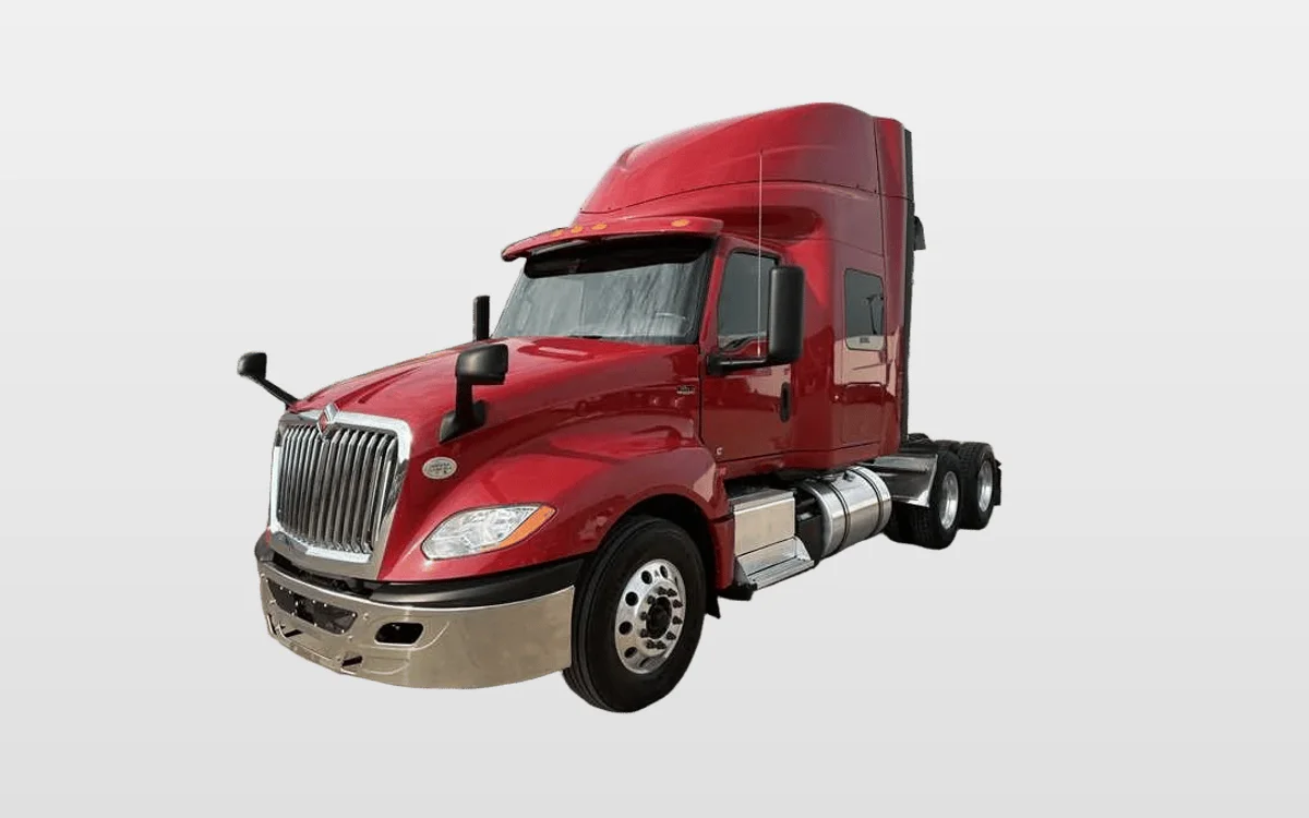 2021 International LT - image 1