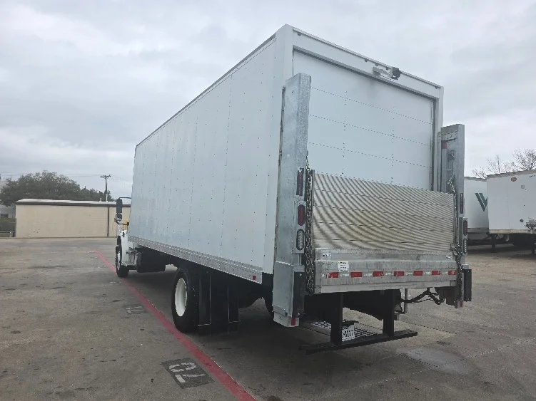 2021 Freightliner M2 106 - image 6