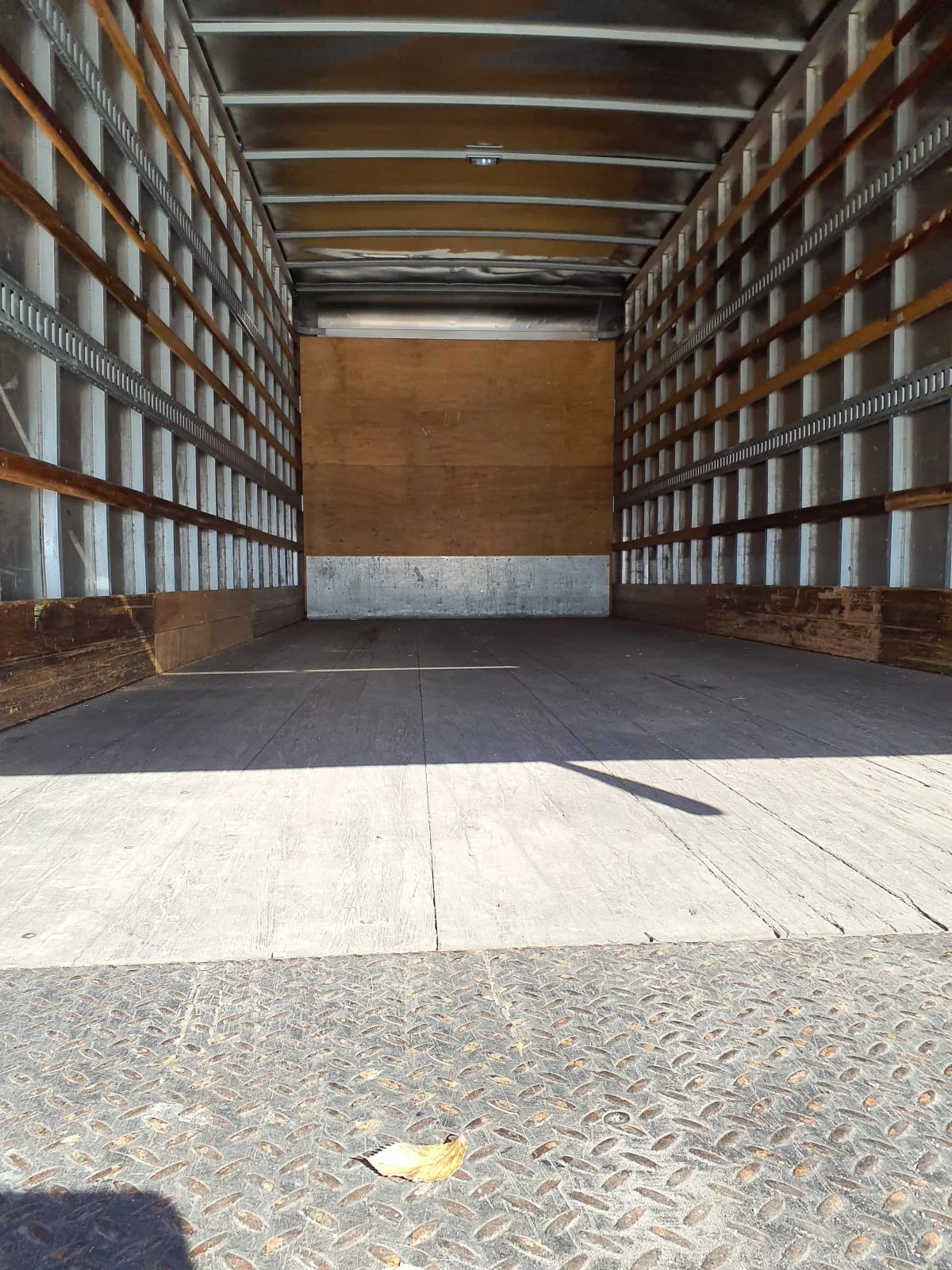 2015 Freightliner M2 106 - image 8