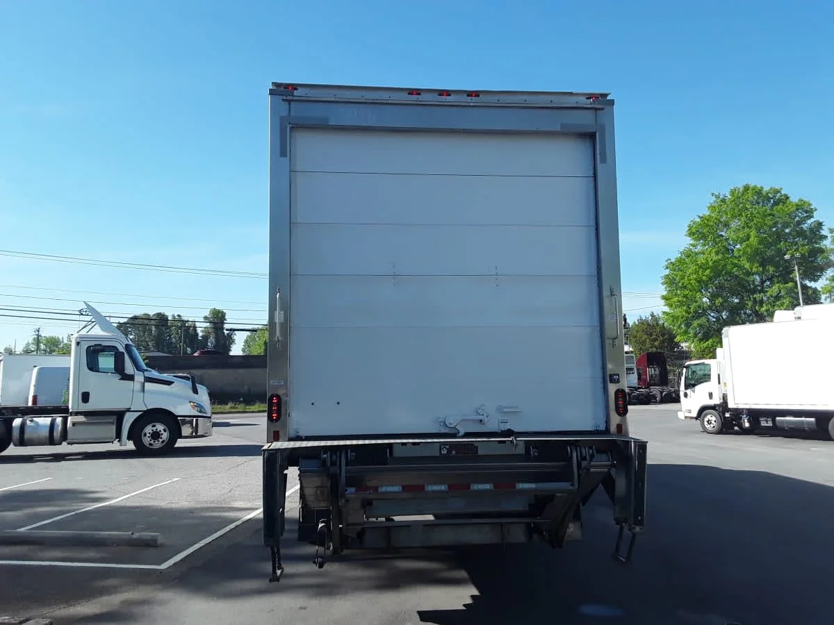 2020 International MV - image 6