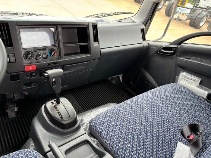 2025 Isuzu NRR in Sealy, TX — photo 11