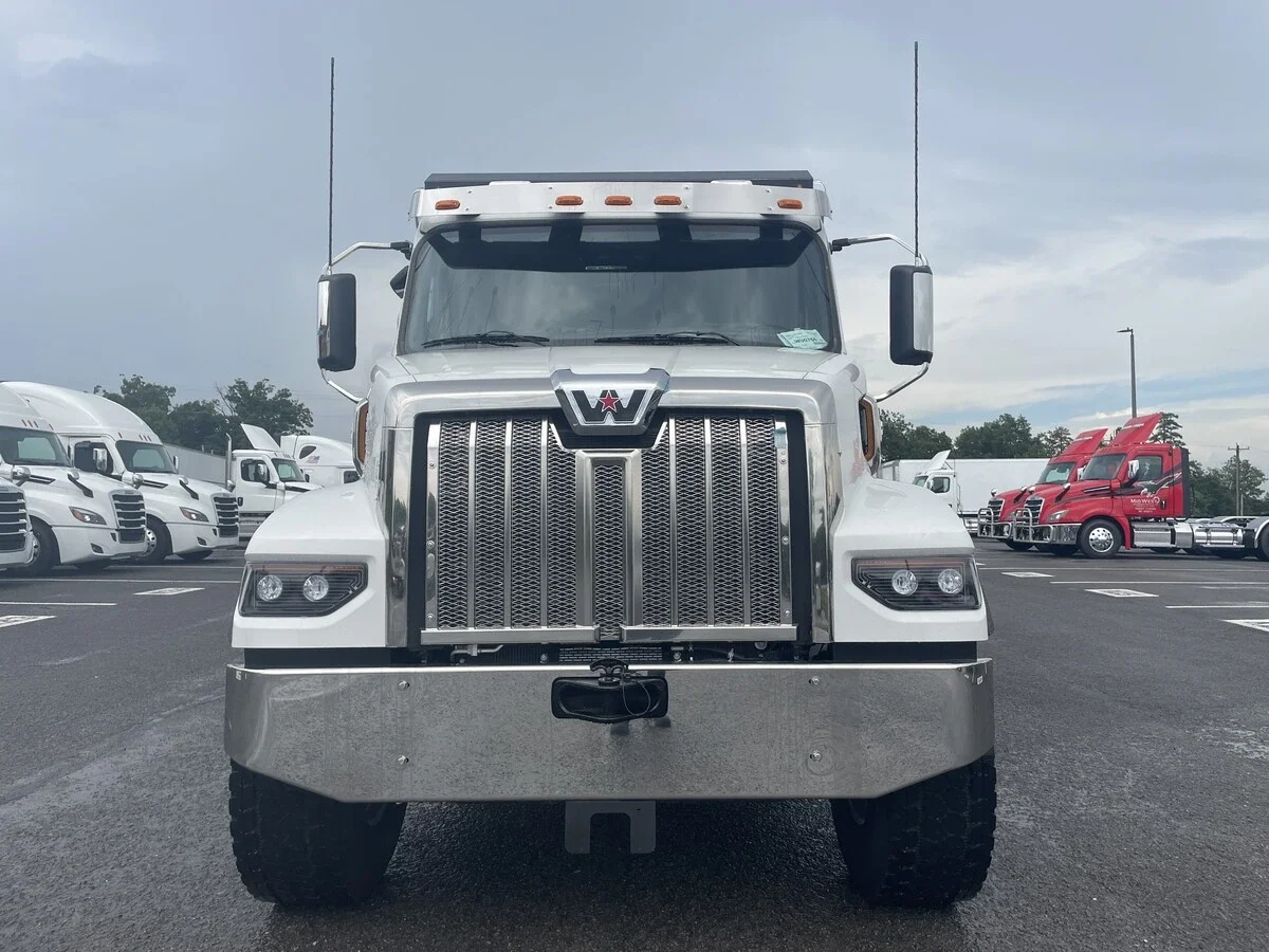 2026 Western Star 47X in Chattanooga, TN — photo 2