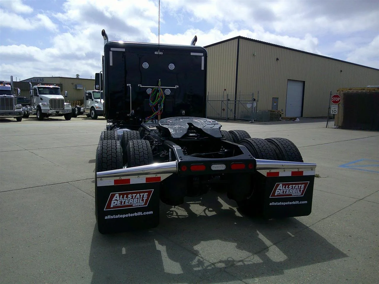 2027 Peterbilt 567 in Fargo, ND — photo 7