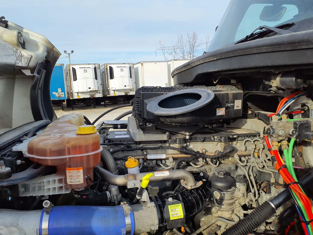 2020 Freightliner Cascadia in Indianapolis, IN — photo 8