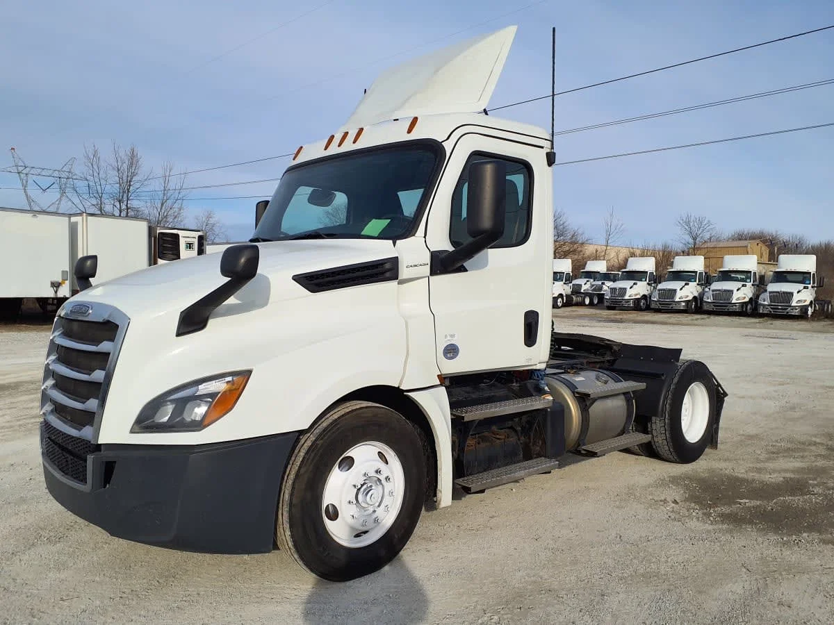2020 Freightliner Cascadia in Indianapolis, IN
