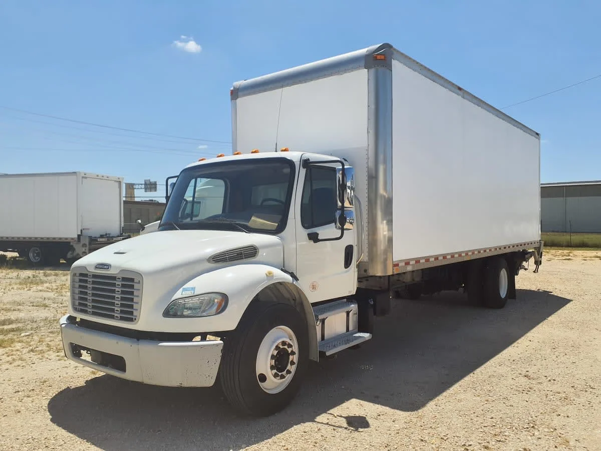 2019 Freightliner M2 106 in Converse, TX — photo 3