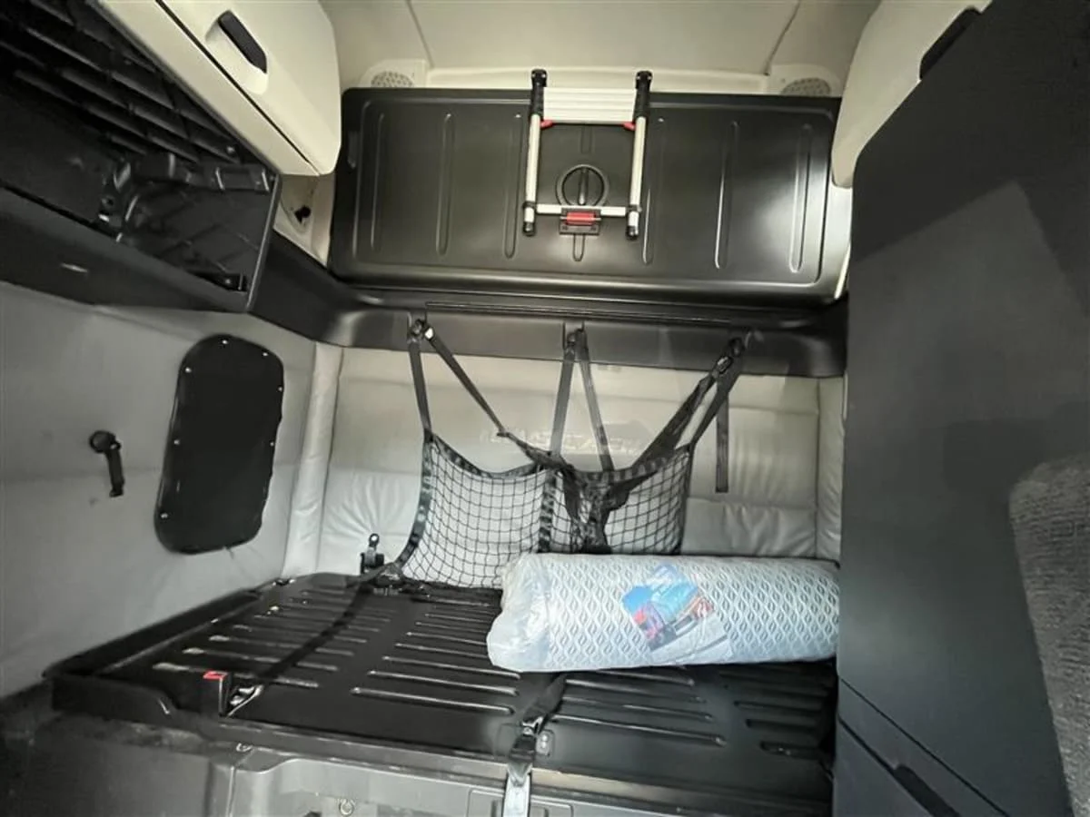 2021 Freightliner Cascadia in Beltsville, MD — photo 8