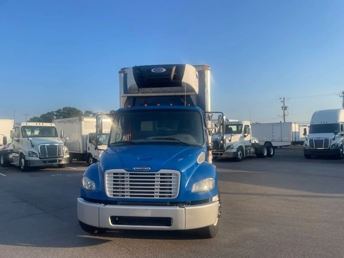 2018 Freightliner M2 106 in Beltsville, MD — photo 2