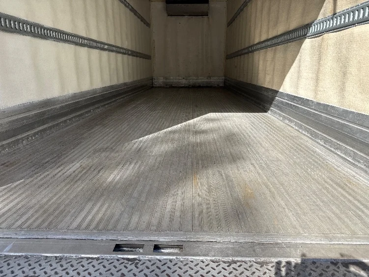 2020 International MV - image 10