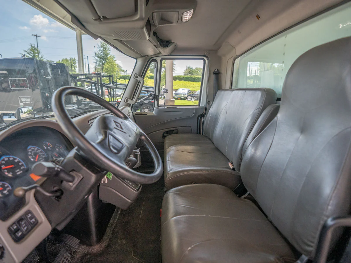 2019 International MV in Duncan, SC — photo 16