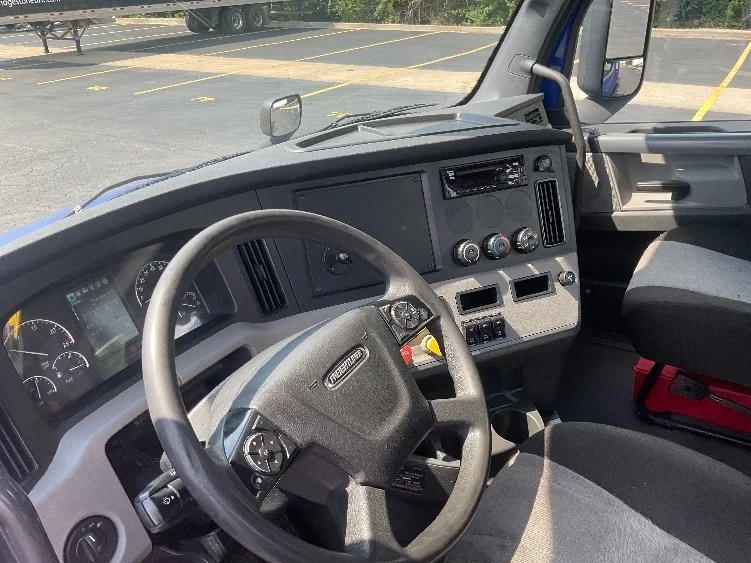 2021 Freightliner Cascadia in Nashville (Mount Juliet), TN — photo 10