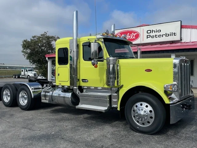 2026 Peterbilt 589 - image 2