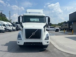 2026 Volvo VNR 640