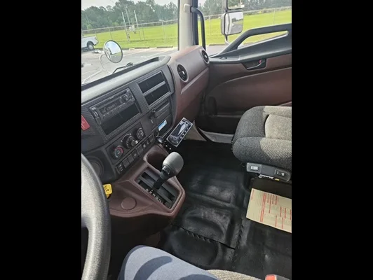 2024 Hino L7 in Mobile, AL — photo 10