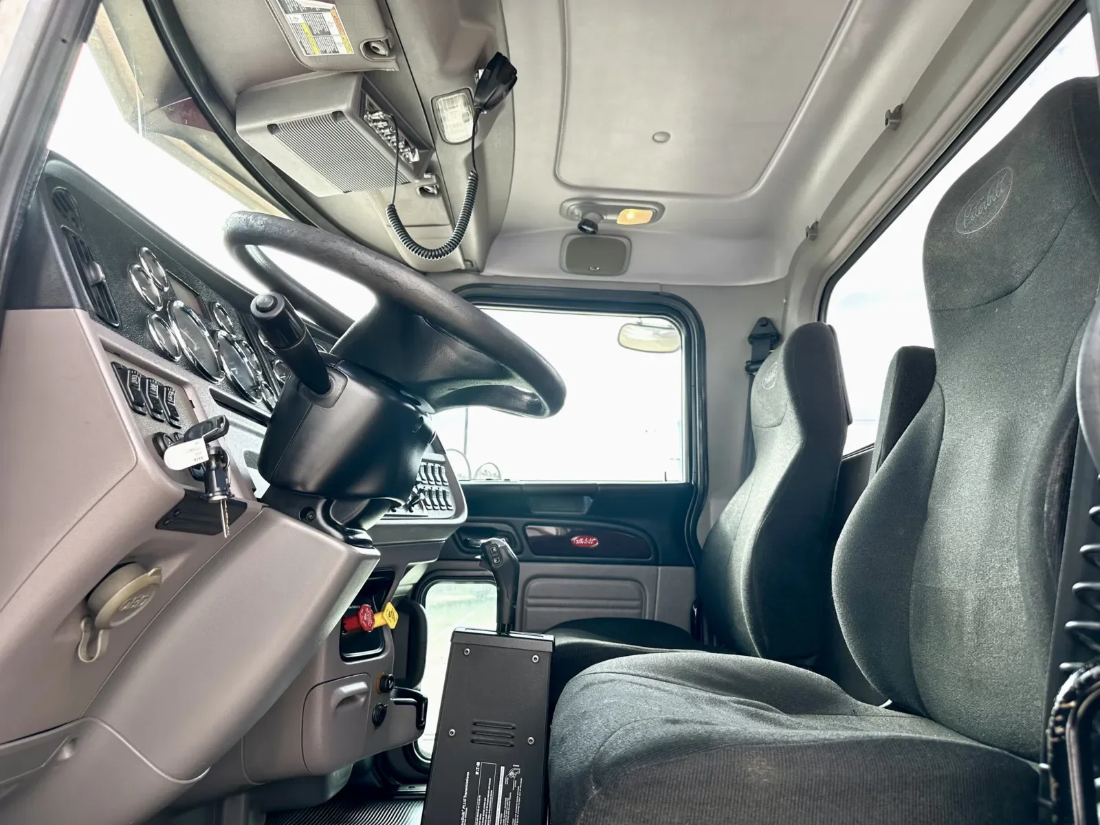 2018 Peterbilt 389 in Hutchins, TX — photo 14