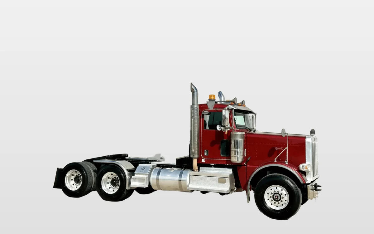 2018 Peterbilt 389 - image 1