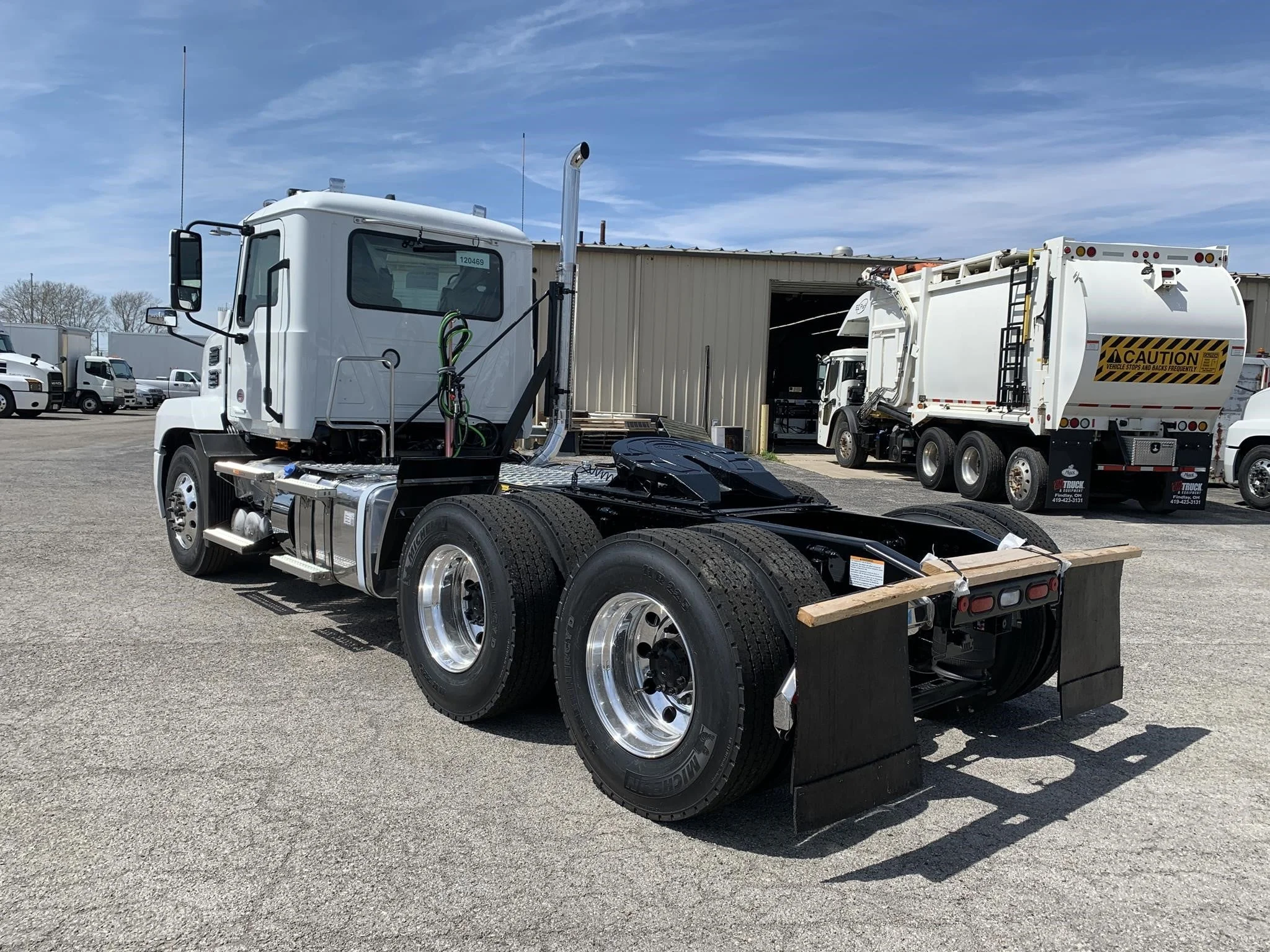 2026 Mack Anthem in Findlay, OH — photo 3