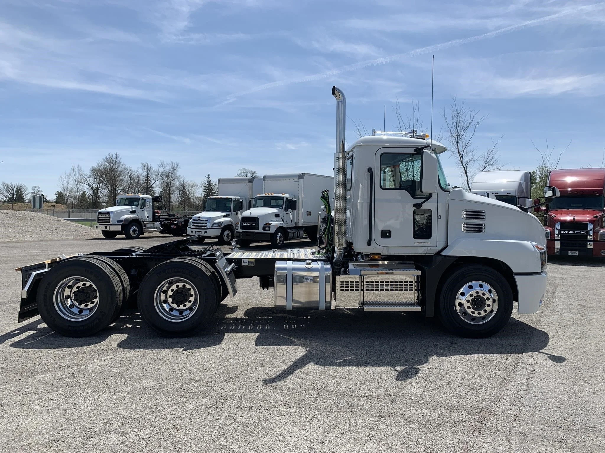 2026 Mack Anthem in Findlay, OH — photo 6