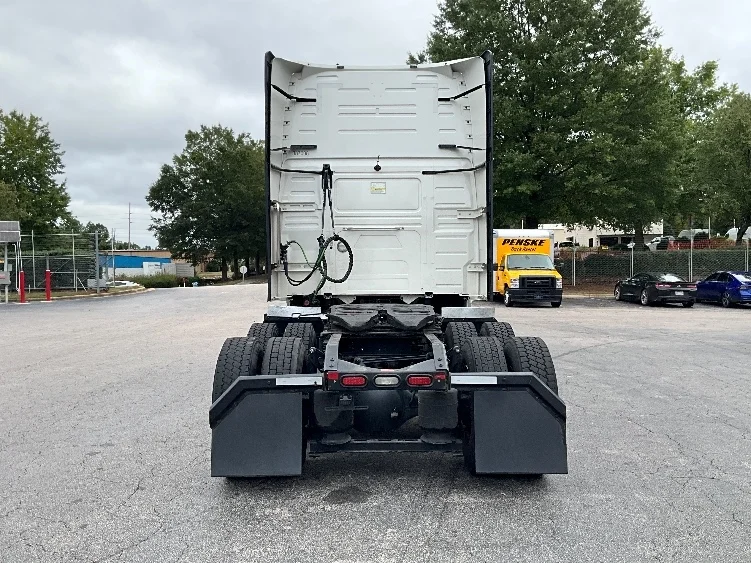 2022 Volvo VNL 760 in Greensboro, NC — photo 6