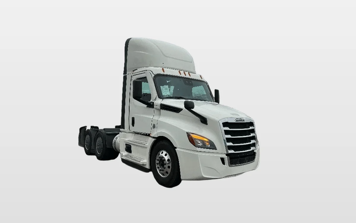 2022 Freightliner - image 1