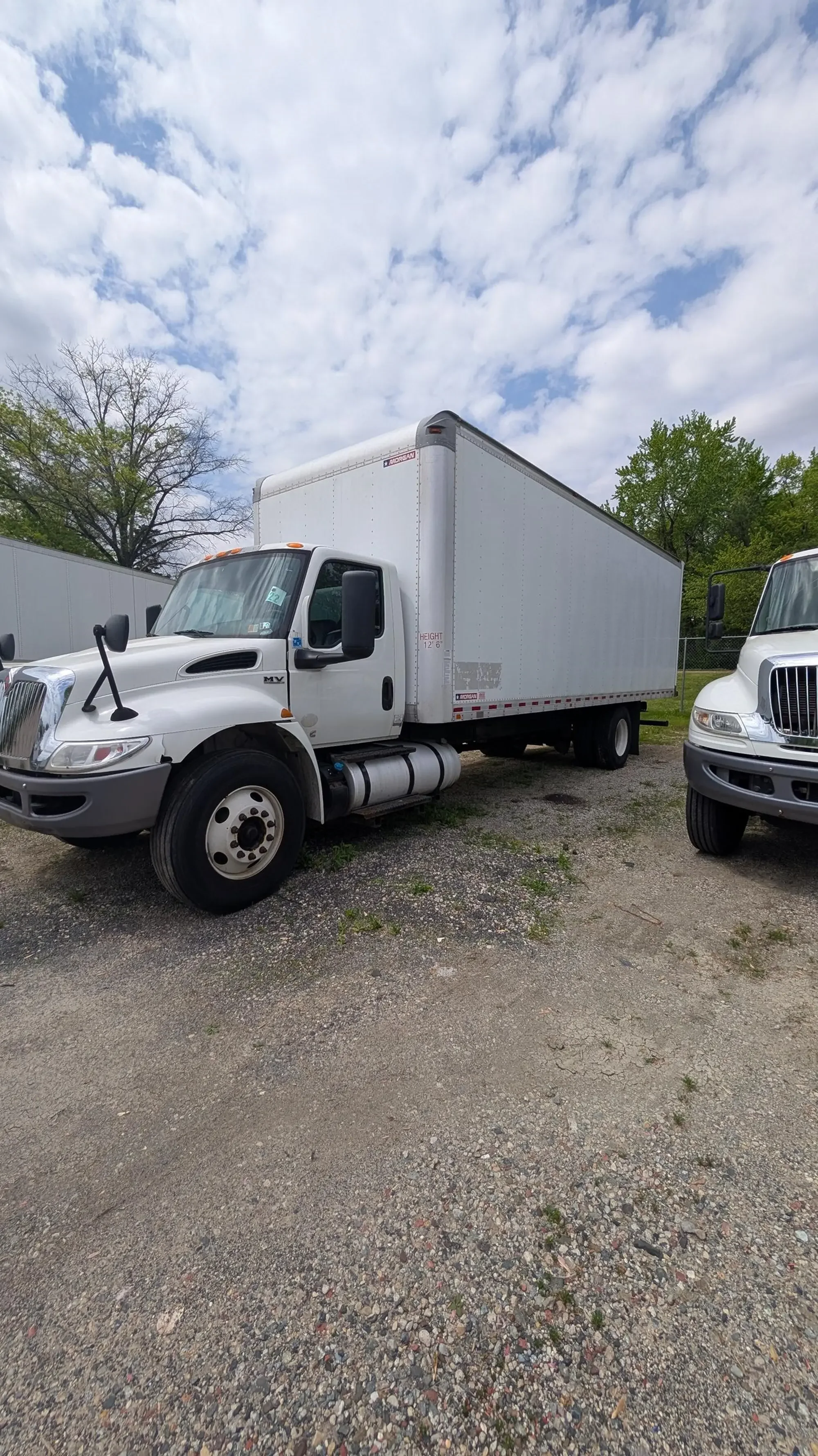 2019 International MV - image 9