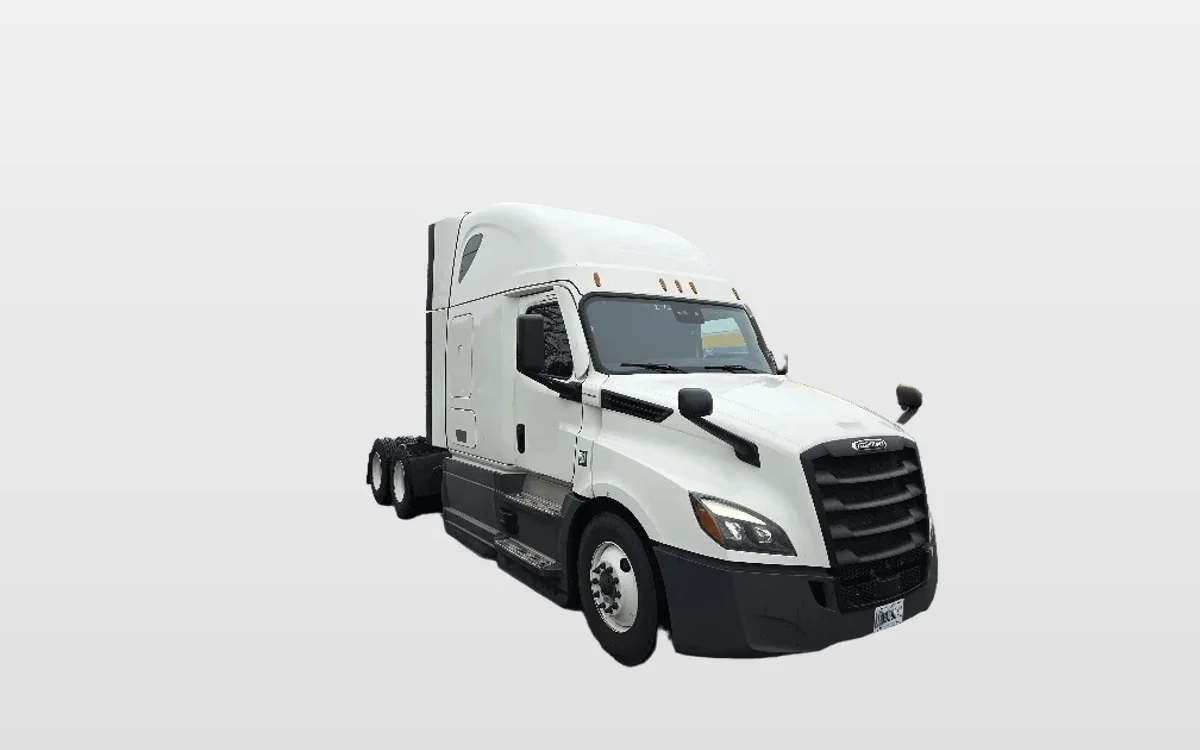 2023 Freightliner Cascadia - image 1