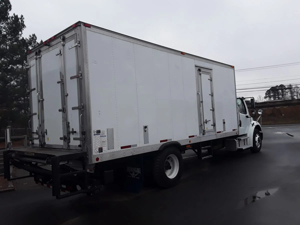 2018 Freightliner M2 106 - image 7