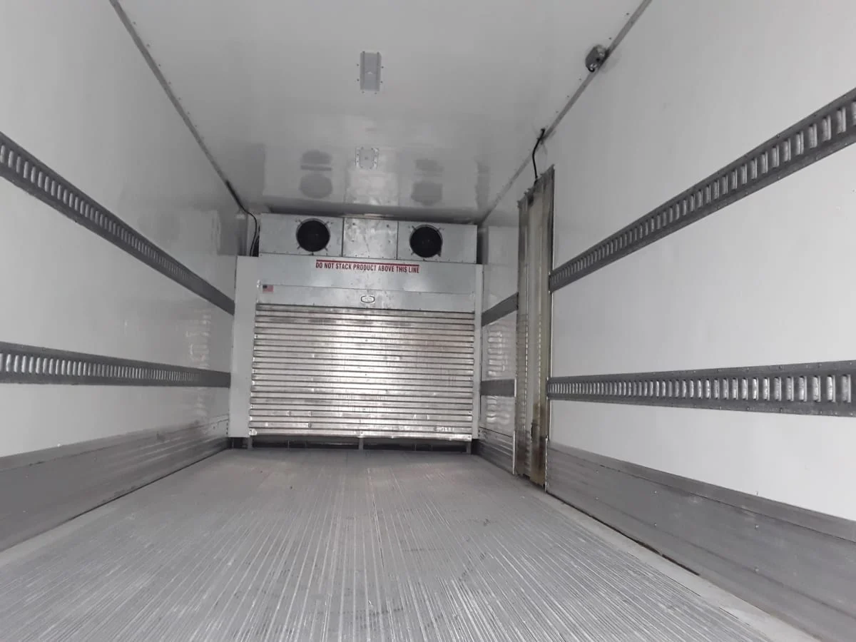 2018 Freightliner M2 106 - image 8