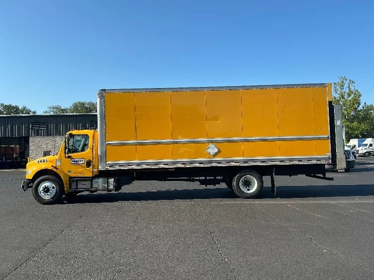 2019 Freightliner eM2 in Morrisville, NC — photo 4