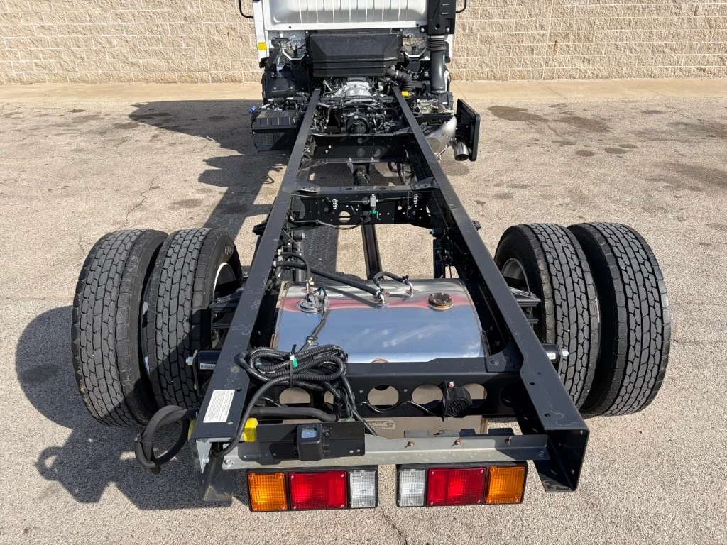 2025 Isuzu NPR in Morton, IL — photo 6