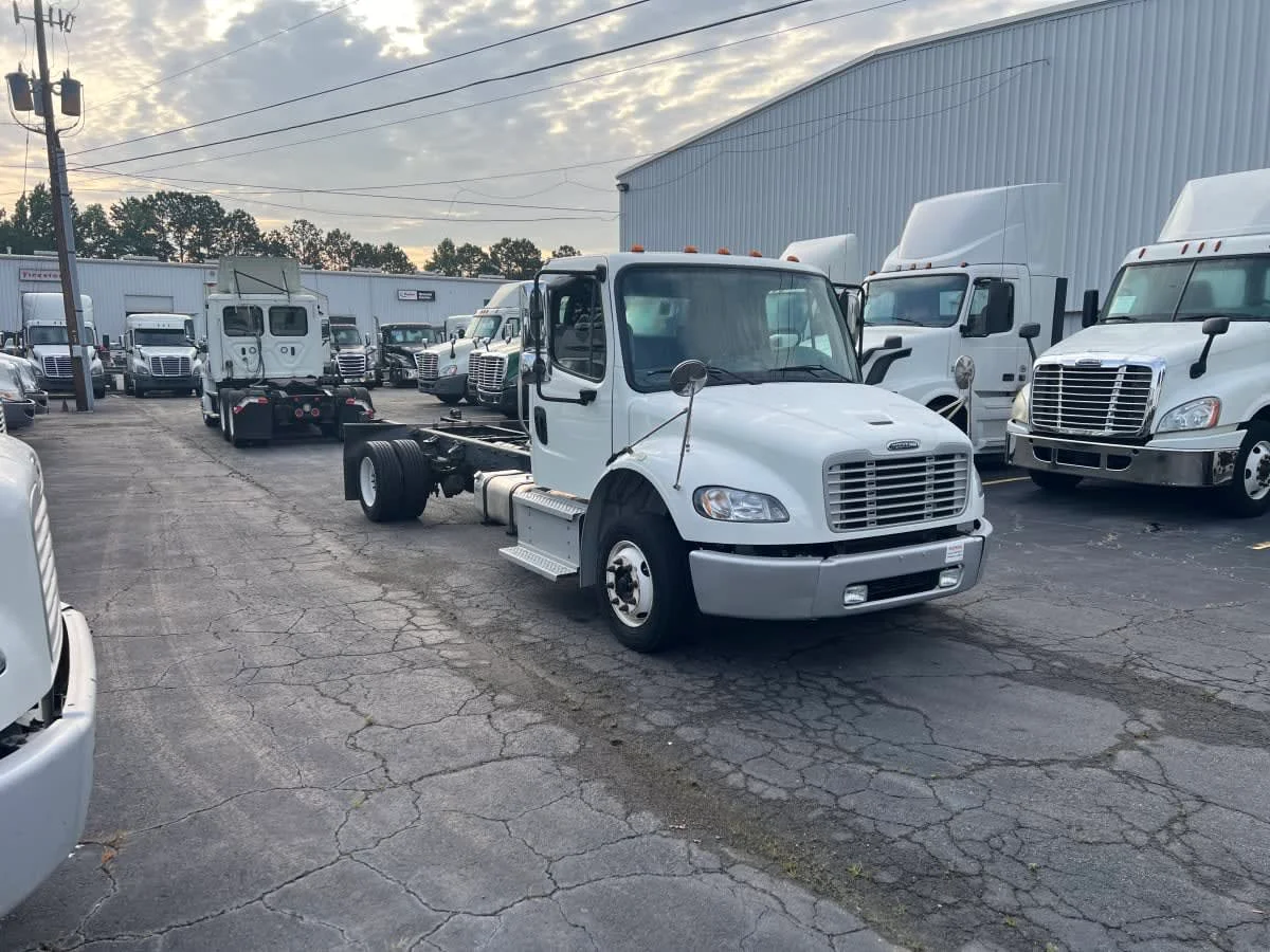 2020 Freightliner M2 106 in Doraville, GA