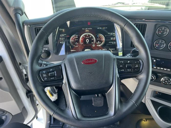 2027 Peterbilt 579 in Sylmar, CA — photo 31