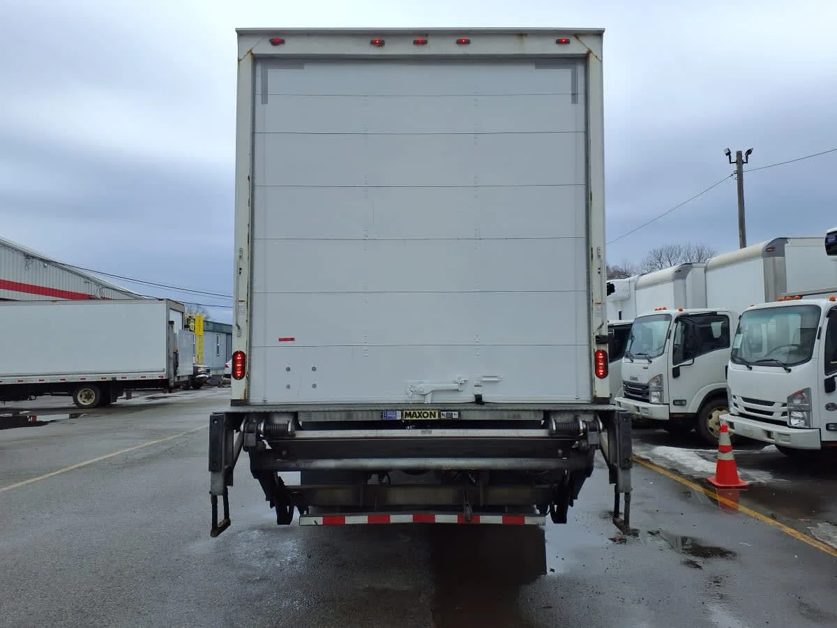 2019 Freightliner M2 106 in Salisbury, MA — photo 5