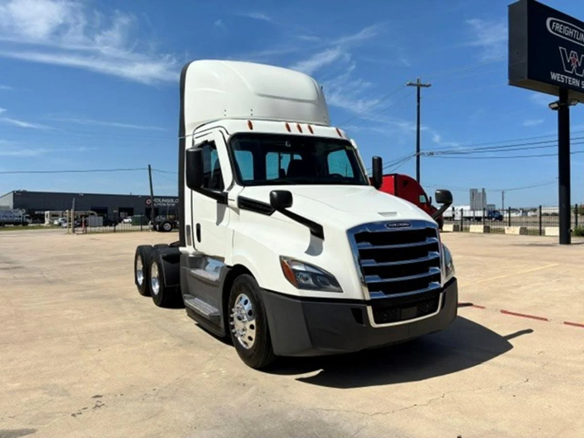 2021 Freightliner Cascadia