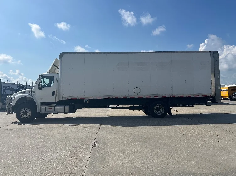 2021 Freightliner eM2 in Hammond, LA — photo 4