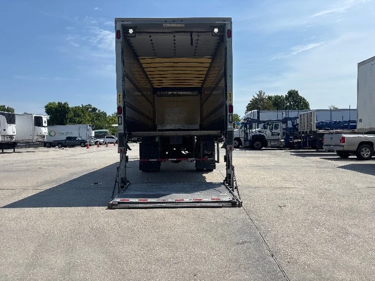 2021 Freightliner eM2 in Hammond, LA — photo 8