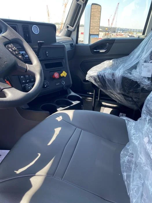 2026 International LT - image 11