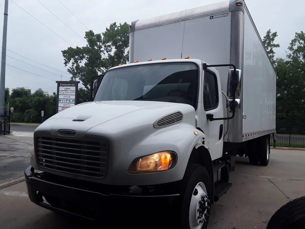 2019 Freightliner M2 106