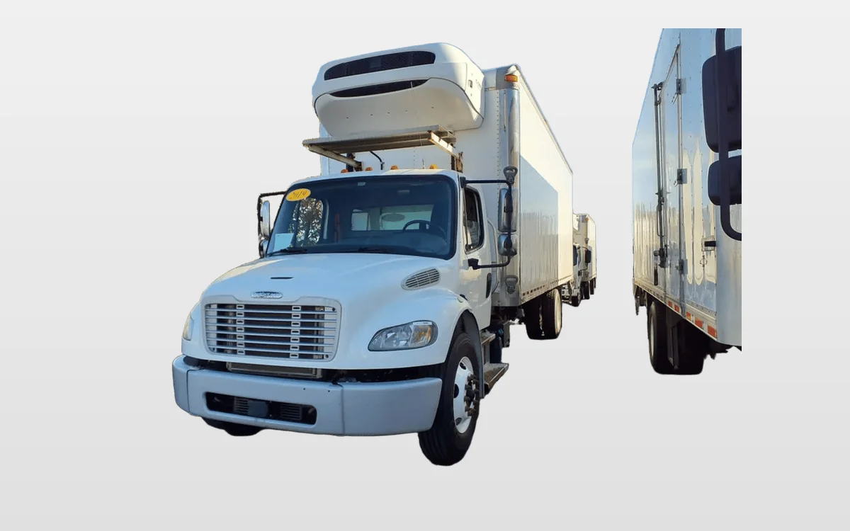 2019 Freightliner M2 106 - image 1