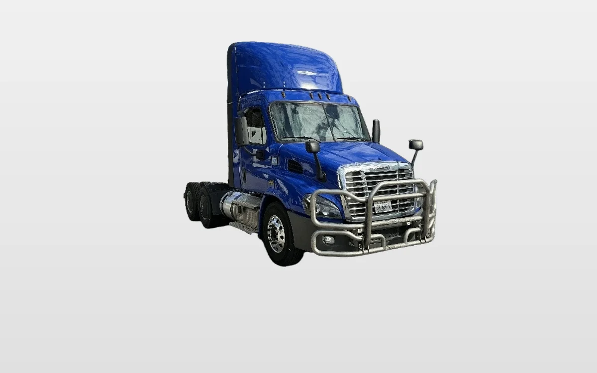 2020 Freightliner - image 1