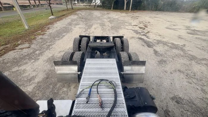 2022 Peterbilt 579 - image 19