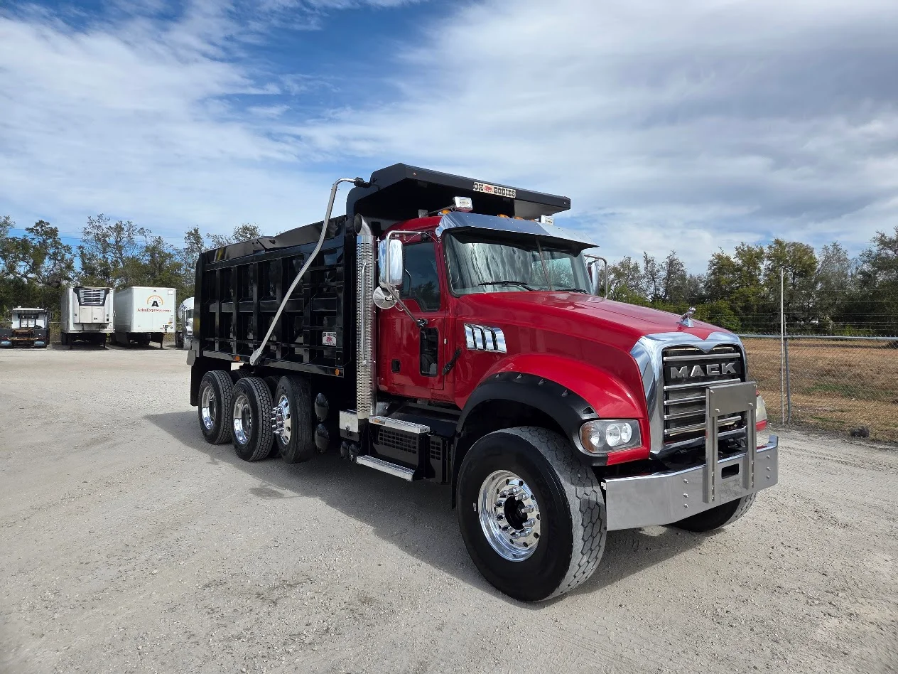 2019 Mack Granite in Tampa, FL — photo 4