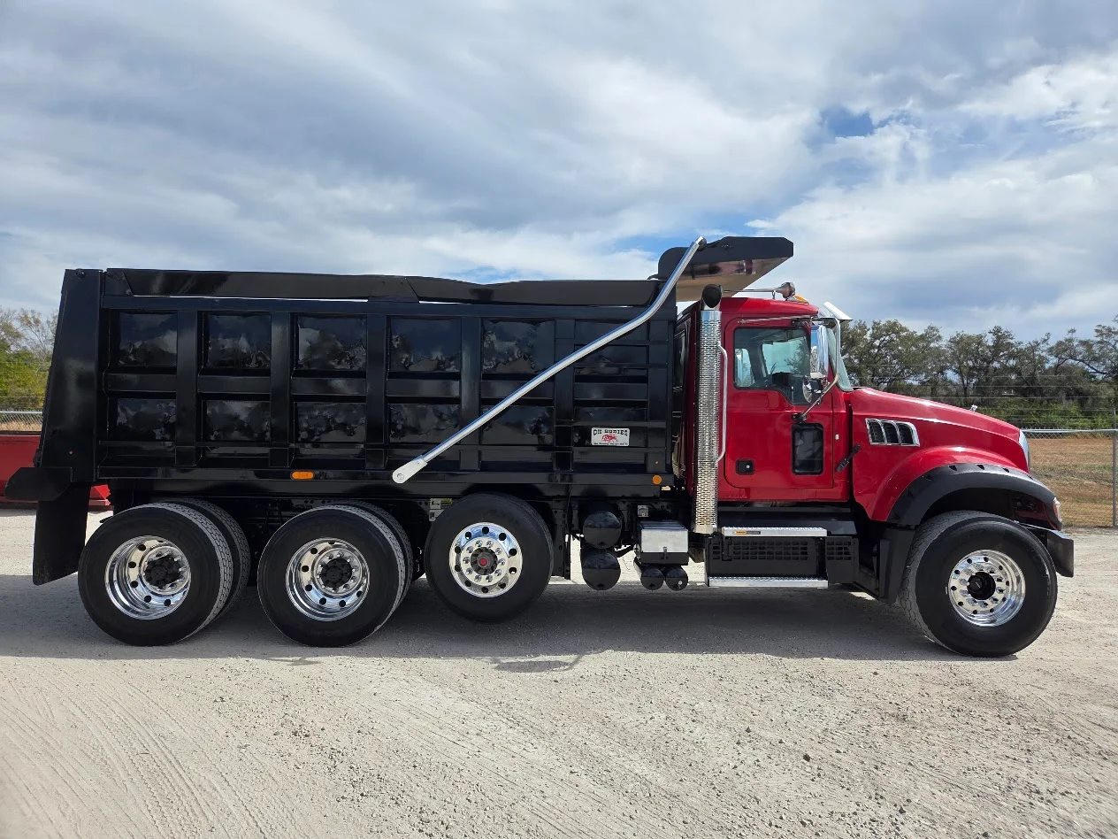 2019 Mack Granite in Tampa, FL — photo 6