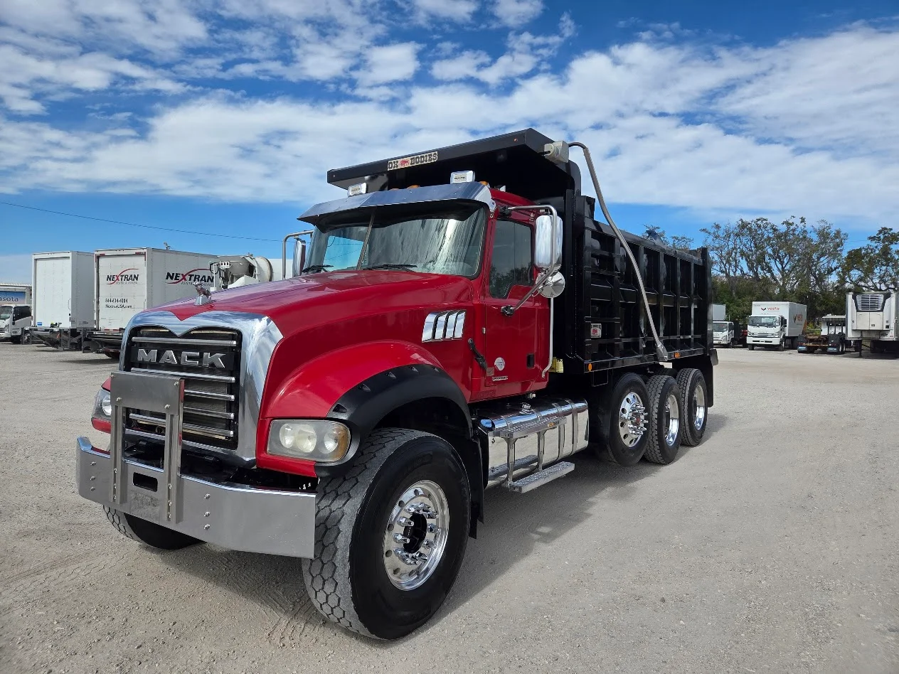 2019 Mack Granite in Tampa, FL