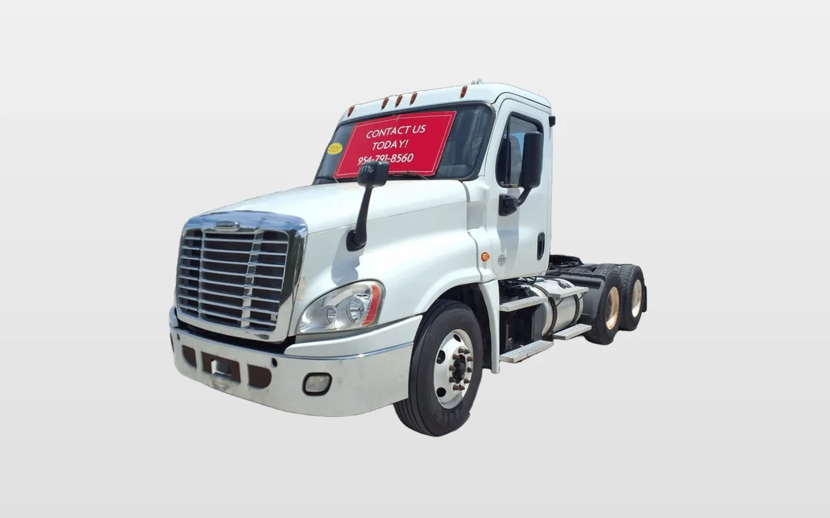 2019 Freightliner - image 1